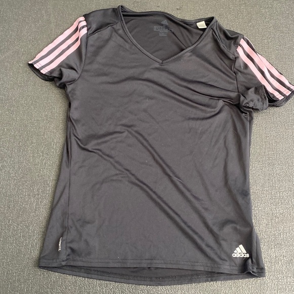 Adidas teeshirt - Picture 1 of 2